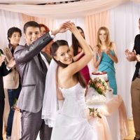 What Does A Wedding DJ Cost?